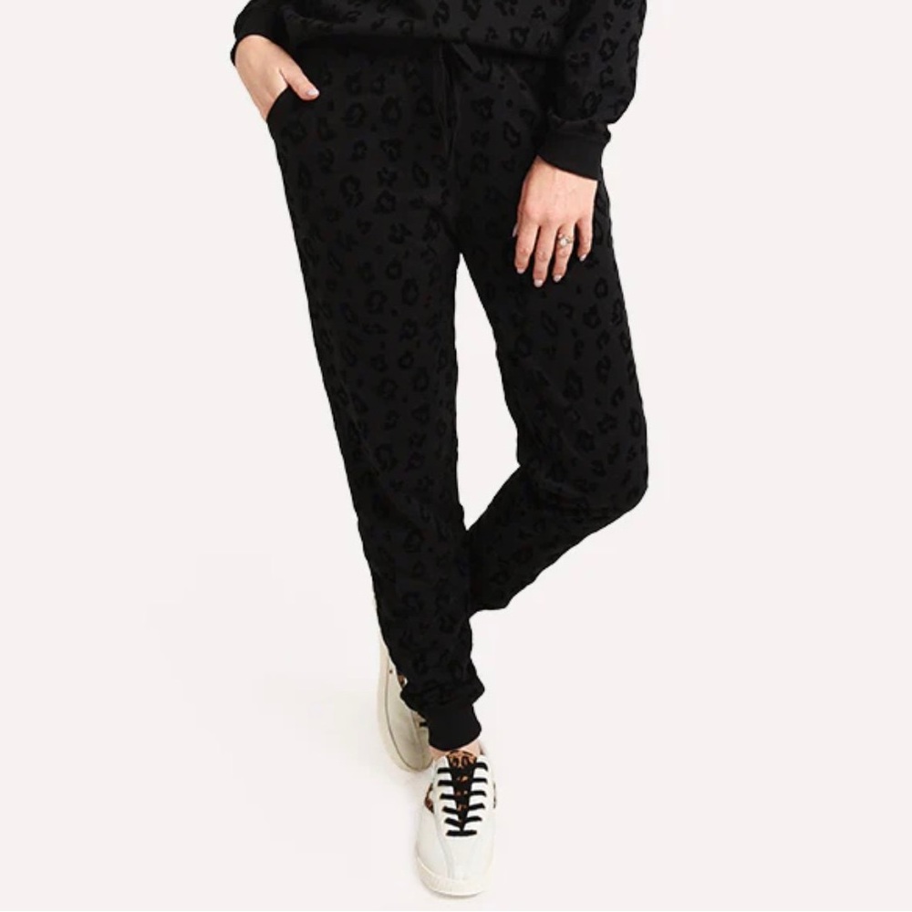 Z Supply Women’s Animal Black Velvet Flocked Jogger Size Small
